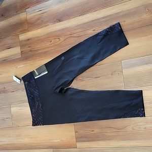 🆕 Express compression crop leggings